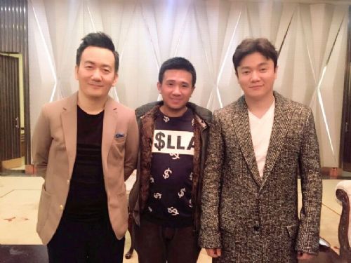 明星樂(lè)隊(duì)與演出經(jīng)紀(jì) 專(zhuān)業(yè)運(yùn)作與價(jià)值共創(chuàng)的藝術(shù)